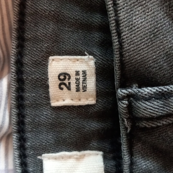 Miss Me Grey Leopard Print Mid Rise Skinny Jeans *Size 29* - Picture 9 of 11